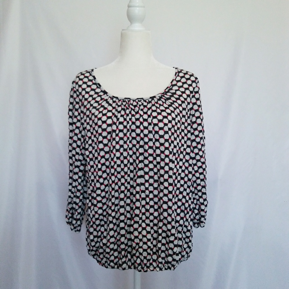 Daisy Fuentes size medium 3/4 sleeve blouse